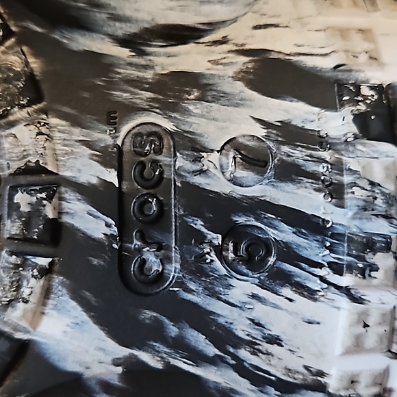 CROCS Marbled Tie Dyed Slides Sandals - Picture 7 of 9